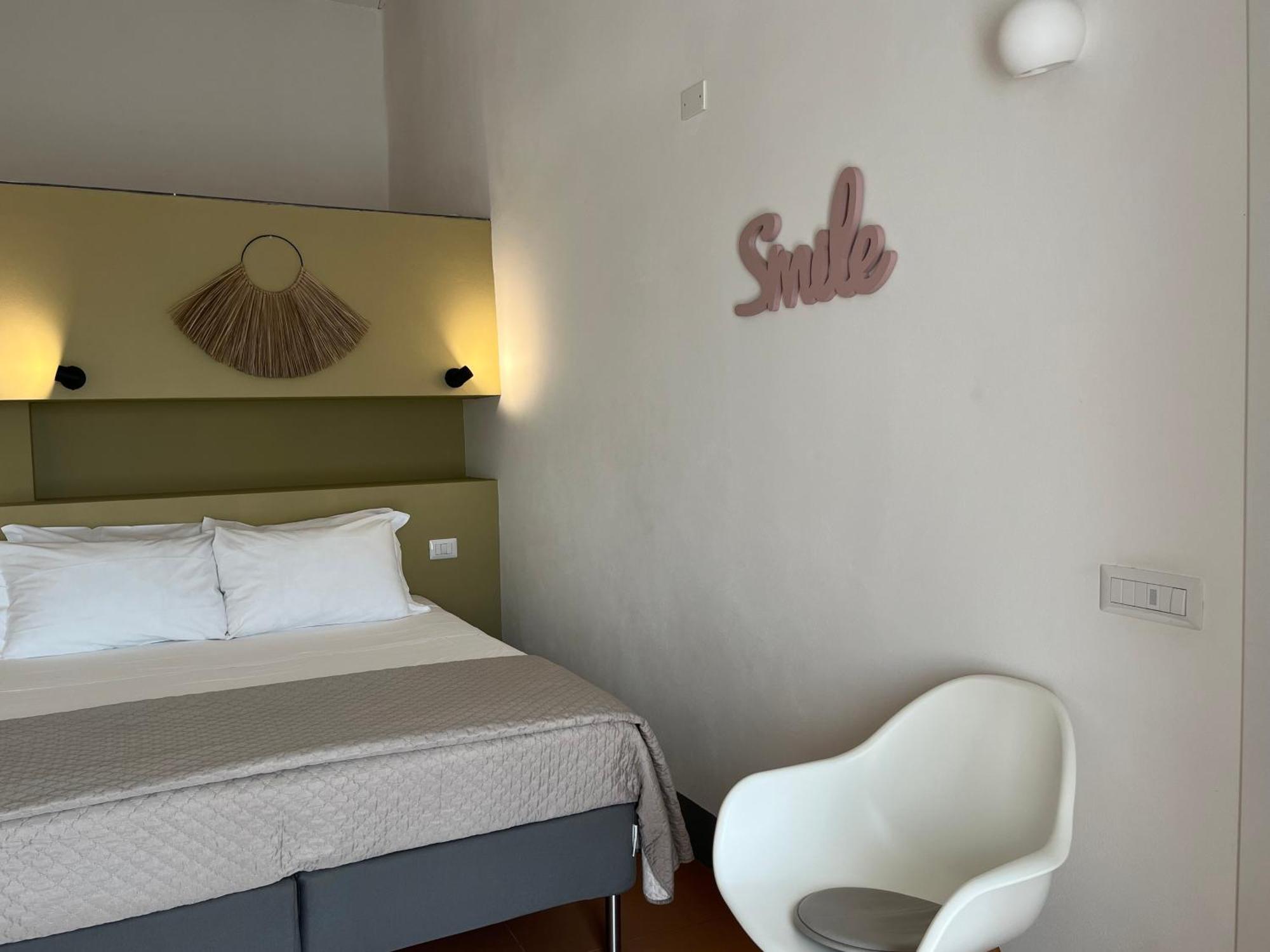 Dimora Di Dante Bed & Breakfast Chiaramonte Gulfi Eksteriør bilde