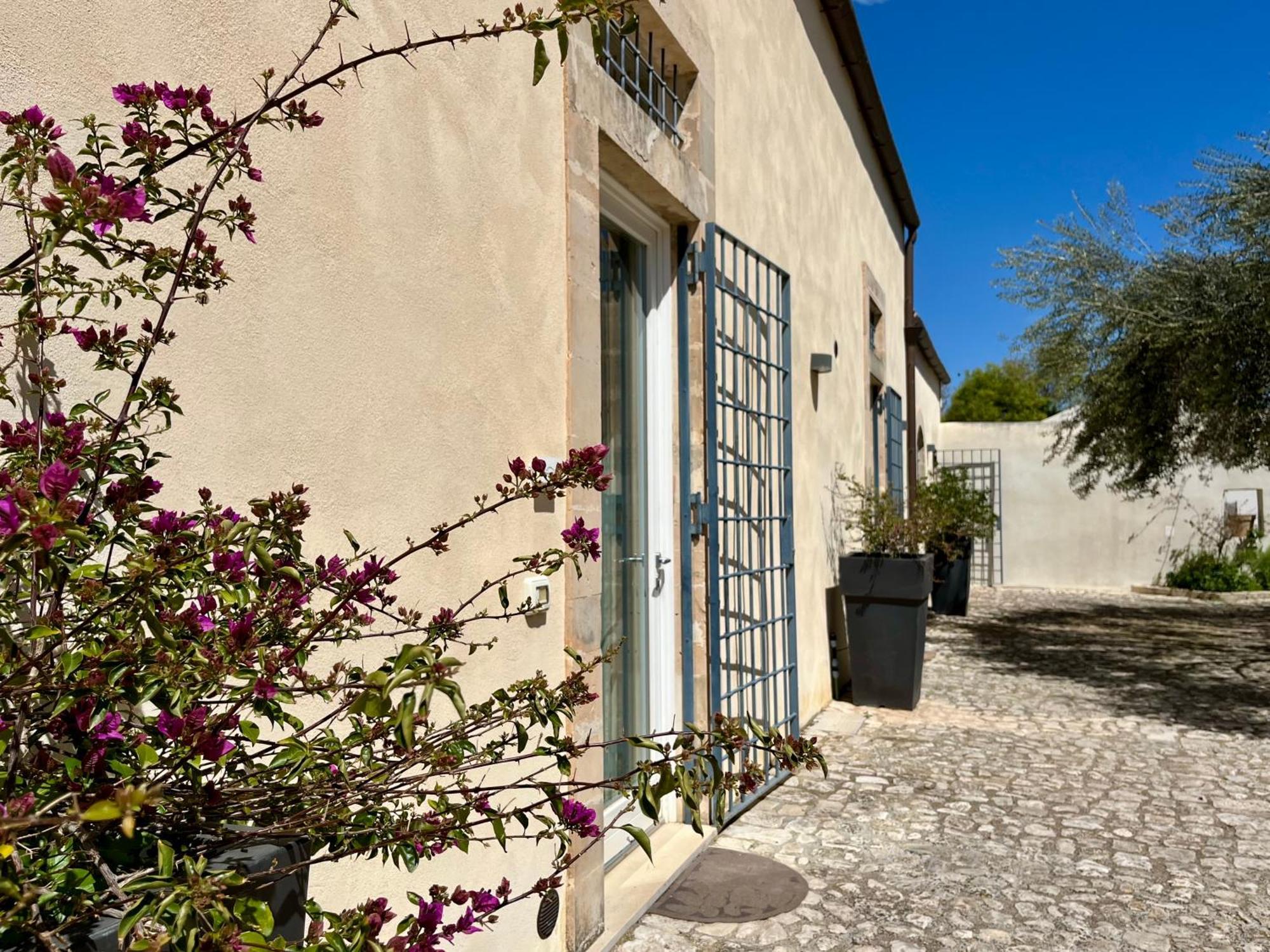 Dimora Di Dante Bed & Breakfast Chiaramonte Gulfi Eksteriør bilde