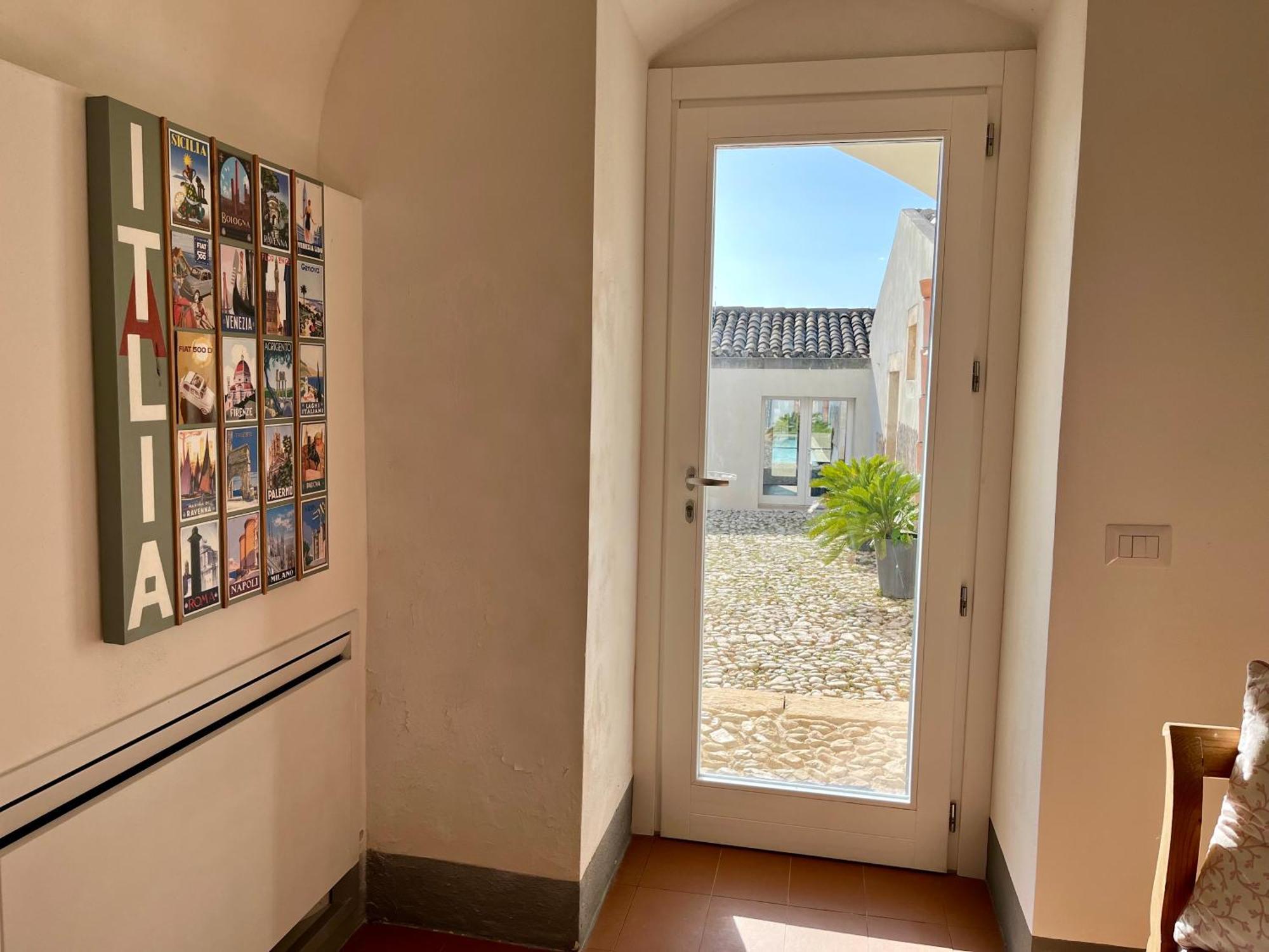 Dimora Di Dante Bed & Breakfast Chiaramonte Gulfi Eksteriør bilde