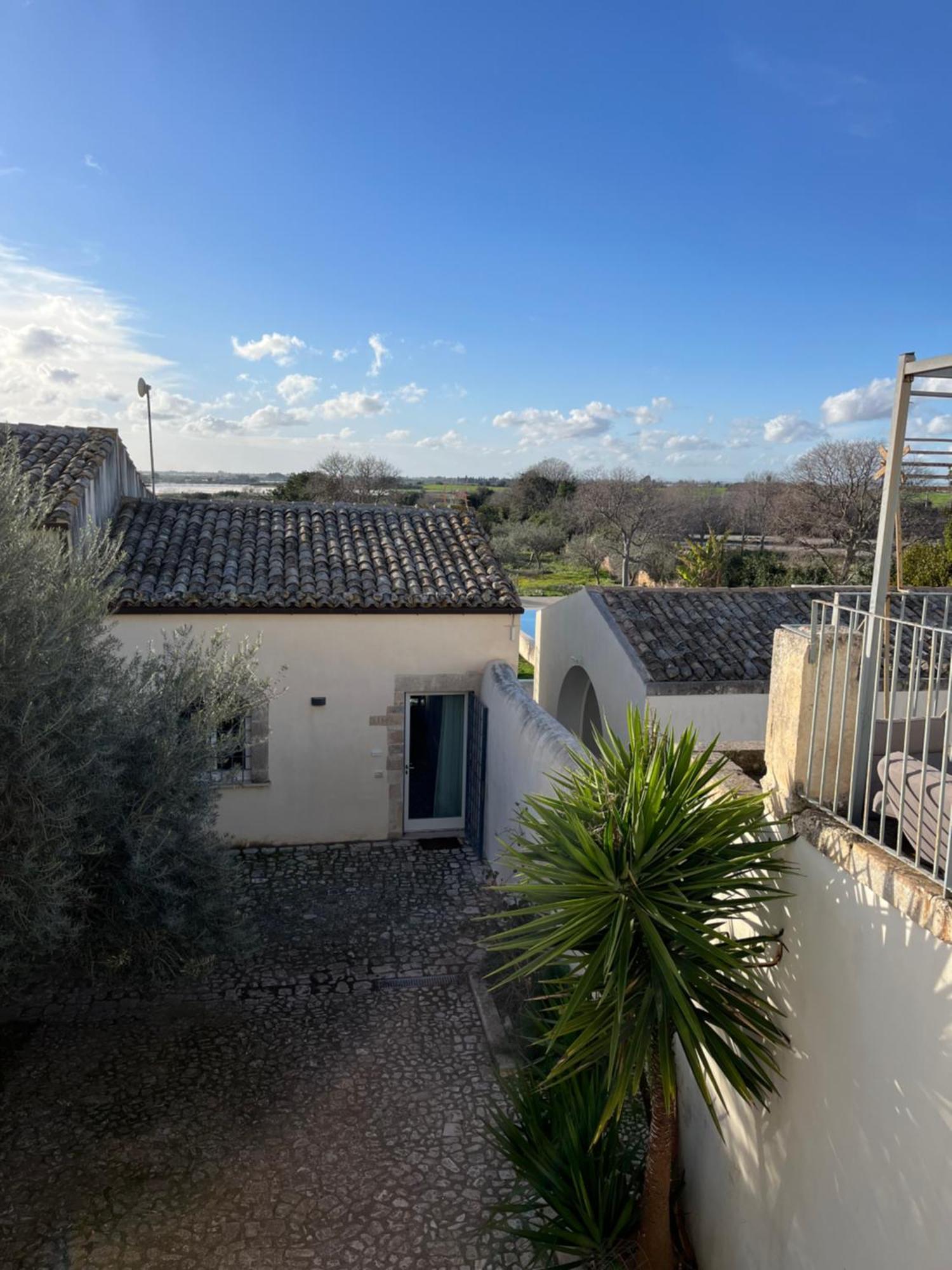 Dimora Di Dante Bed & Breakfast Chiaramonte Gulfi Eksteriør bilde